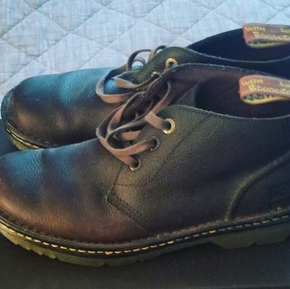 Dr Martin boots 9
